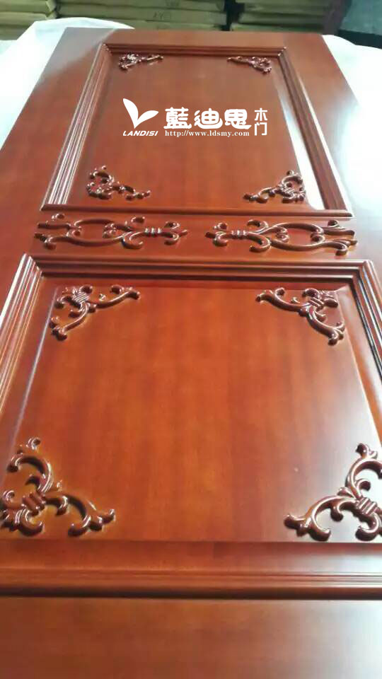 實木雕花室內(nèi)門 實木雕花室內(nèi)門