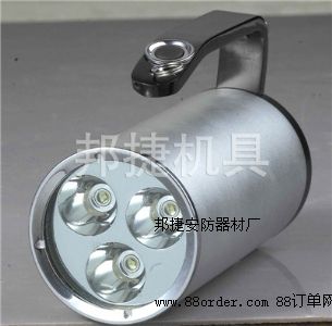 廠家直銷防爆式探照燈