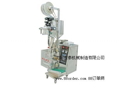 黑龍江立式玻璃水包裝機(jī)