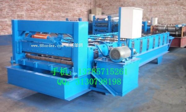 廠家現(xiàn)貨供應(yīng)店面壓瓦機(jī)