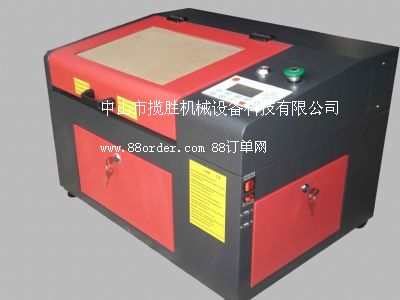 激光雕刻機(jī) 激光切割機(jī) 亞克力切割機(jī) 皮具切割機(jī)