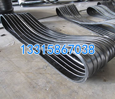 幾根中間帶孔的中埋式止水帶